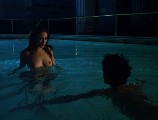 951x720, 62 KB, Emmy_Rossum_Shameless_s01e07-01.jpg